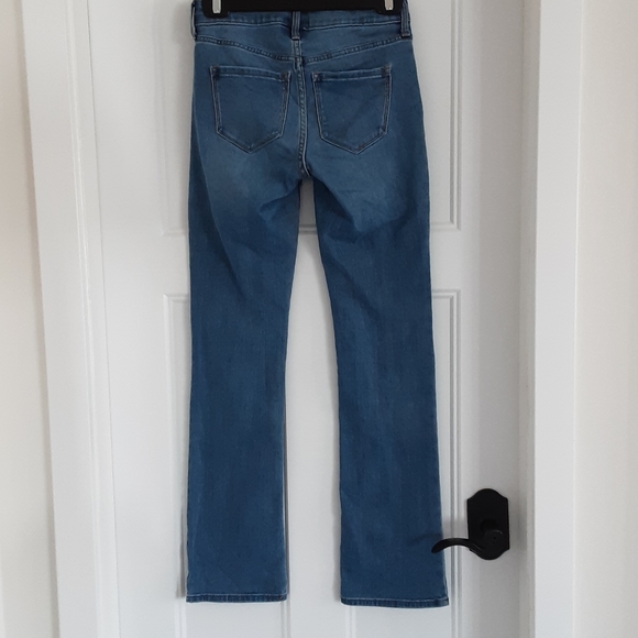 Old Navy: Mid-Rise Kicker Boot-Cut Jeans (sz 00) - Picture 3 of 7
